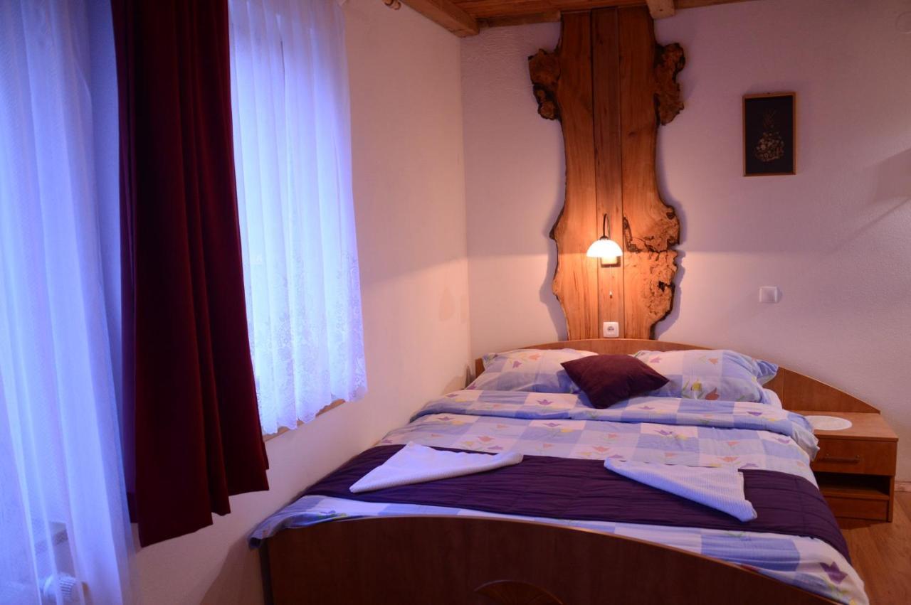 Apartmens And Rooms Sostar Cerkno Exterior foto