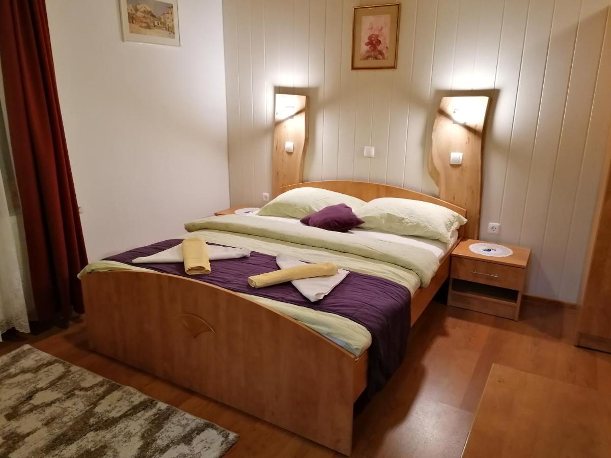 Apartmens And Rooms Sostar Cerkno Exterior foto